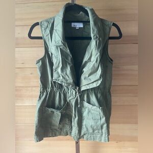 DR2 Olive Vest with Pockets Cinch Waist Petite Small